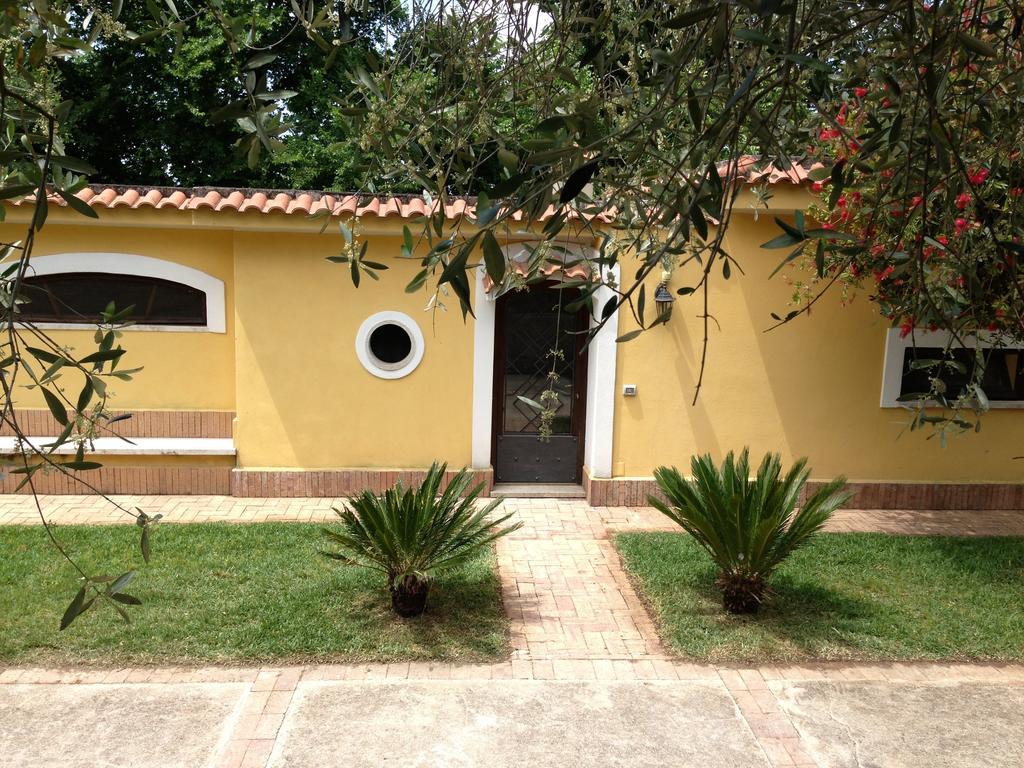 Caputaquis Acomodação com café da manhã Capaccio Exterior foto